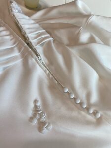 Brautkleid anpassen